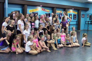 kylaEveryoneDanceAug2014