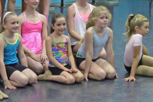 kylasGroupDanceAug2014